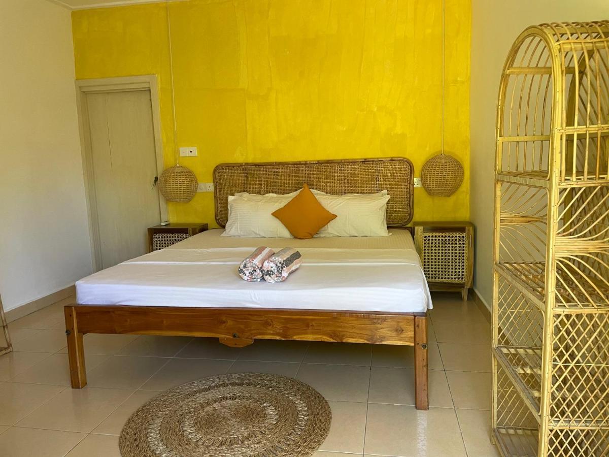 Banana Surf House Hotel Arugam Bay Eksteriør billede