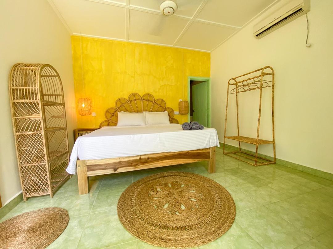 Banana Surf House Hotel Arugam Bay Eksteriør billede